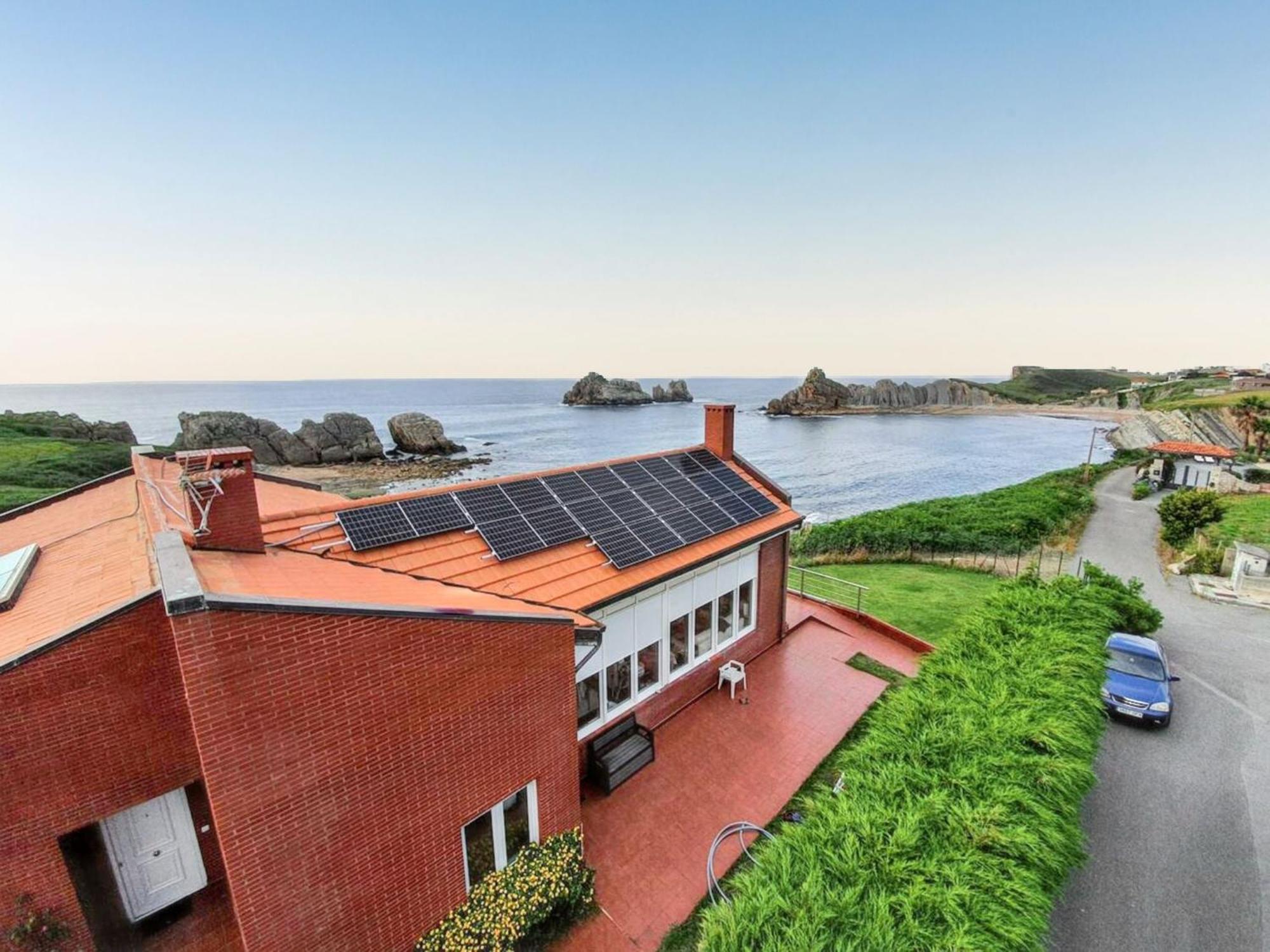 Spacious House With Sea View In Liencres + Jacuzzi Exterior photo